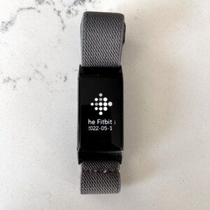 Fitbit Charge 4